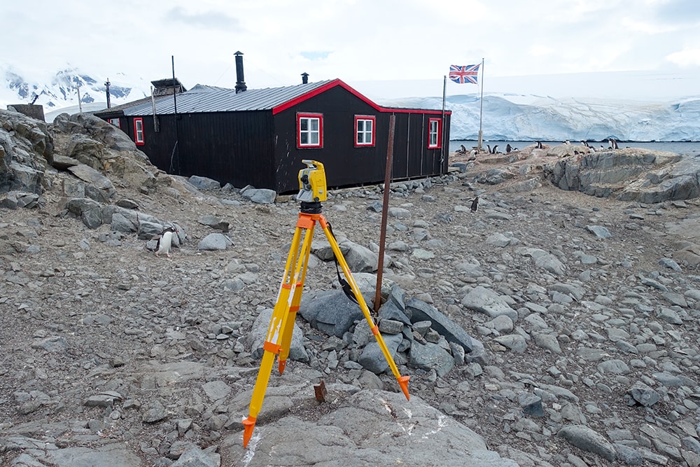 surveying station