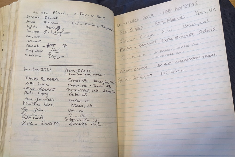 The visitors' book, 2022